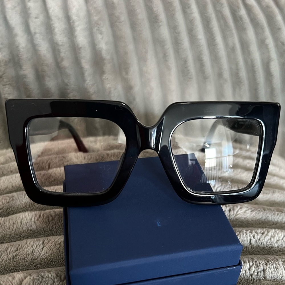 Black Square Oversized Glasses